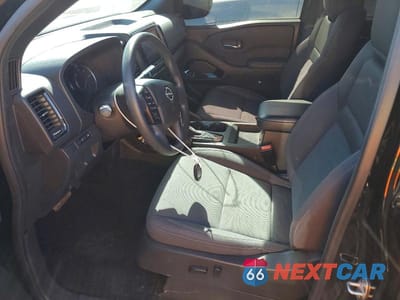 Zdjęcie 7 z 12 samochodu: 2017 RAM 1500 ST VIN:3C6RR6KT2HG626185 - miniatura