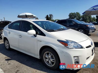 Czwarte zdjęcie samochodu z boku: 2010 TOYOTA PRIUS II VIN:JTDKN3DU2A0062039 - miniatura