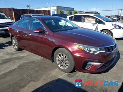 Czwarte zdjęcie samochodu z boku: 2019 KIA OPTIMA LX VIN:5XXGT4L32KG363100 - miniatura