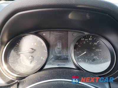 Zdjęcie 9 z 13 samochodu: 2017 NISSAN ROGUE SPORT SV VIN:JN1BJ1CP4HW026598 - miniatura