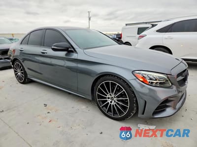 Czwarte zdjęcie samochodu z boku: 2021 MERCEDES-BENZ C 300 VIN:W1KWF8DB4MR636365 - miniatura