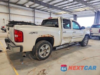 Trzecie zdjęcie samochodu z tyłu: 2012 CHEVROLET SILVERADO K1500 LTZ VIN:3GCPKTE76CG132244 - miniatura