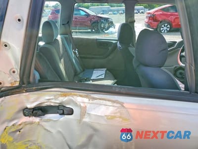 Zdjęcie 10 z 12 samochodu: 2000 SUBARU FORESTER L VIN:JF1SF6350YH731063 - miniatura