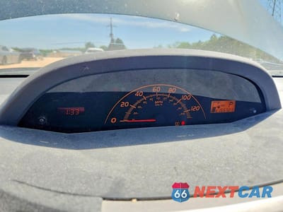 Zdjęcie 9 z 13 samochodu: 2010 TOYOTA YARIS BASE VIN:JTDJT4K35A5303239 - miniatura