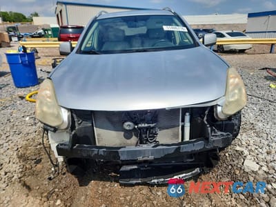 Piąte zdjęcie samochodu w środku: 2010 NISSAN ROGUE SL VIN:JN8AS5MT3AW029379 - miniatura