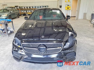 Piąte zdjęcie samochodu w środku: 2020 MERCEDES-BENZ E 450 4MATIC VIN:W1K1J6JBXLF141315 - miniatura