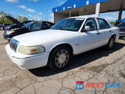 2010 MERCURY GRAND MARQUIS LS 2MEBM7FV7AX601772 - główne zdjęcie licytacji z USA - miniatura
