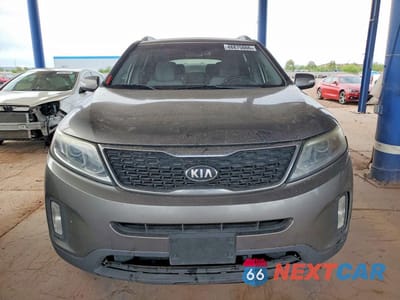 Piąte zdjęcie samochodu w środku: 2014 KIA SORENTO LX VIN:5XYKT4A68EG501309 - miniatura