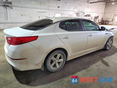 Trzecie zdjęcie samochodu z tyłu: 2015 KIA OPTIMA LX VIN:KNAGM4A7XF5540695 - miniatura