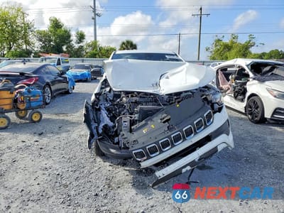 Piąte zdjęcie samochodu w środku: 2023 JEEP COMPASS SPORT VIN:3C4NJDAN8PT507634 - miniatura