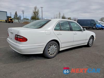 Trzecie zdjęcie samochodu z tyłu: 2001 MERCEDES-BENZ E 320 VIN:WDBJF65J31B259867 - miniatura