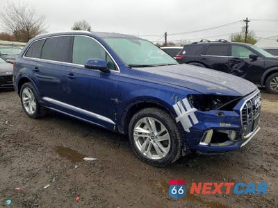 Czwarte zdjęcie samochodu z boku: 2021 AUDI Q7 PREMIUM PLUS VIN:WA1LXAF73MD035370 - miniatura