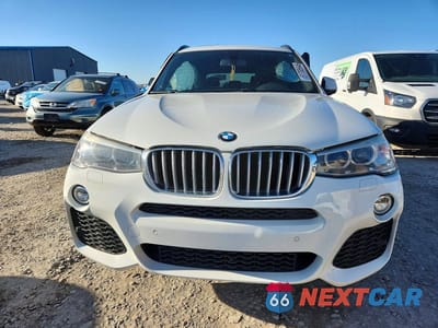 Piąte zdjęcie samochodu w środku: 2017 BMW X3 XDRIVE28I VIN:5UXWX9C56H0T08270 - miniatura