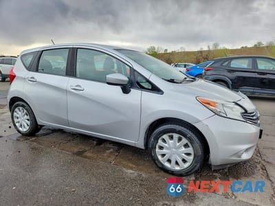 Czwarte zdjęcie samochodu z boku: 2016 NISSAN VERSA NOTE SV VIN:3N1CE2CP1GL401785 - miniatura