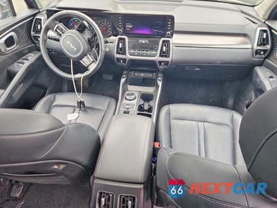Zdjęcie 8 z 13 samochodu: 2023 KIA SORENTO EX VIN:KNDRHDLG8P5130413 - miniatura