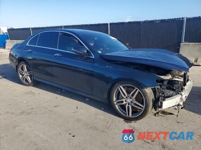 Czwarte zdjęcie samochodu z boku: 2017 MERCEDES-BENZ E 300 VIN:WDDZF4JB3HA181765 - miniatura