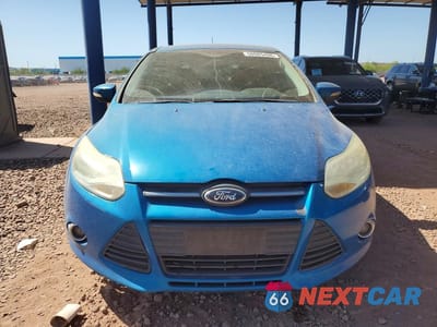 Piąte zdjęcie samochodu w środku: 2013 FORD FOCUS SE VIN:1FADP3K20DL277562 - miniatura