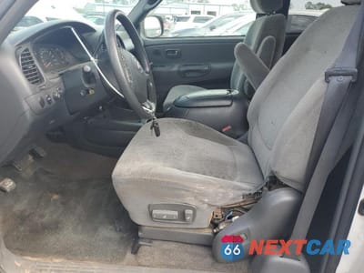 Zdjęcie 7 z 12 samochodu: 2003 TOYOTA TUNDRA LIMITED VIN:5TBBT48113S437326 - miniatura