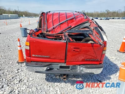 Zdjęcie 6 z 13 samochodu: 2001 CHEVROLET SUBURBAN K1500 VIN:3GNFK16T21G190660 - miniatura