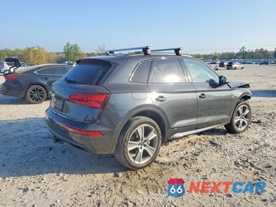 Trzecie zdjęcie samochodu z tyłu: 2020 AUDI Q5 PRESTIGE VIN:WA1CNAFY1L2074256 - miniatura