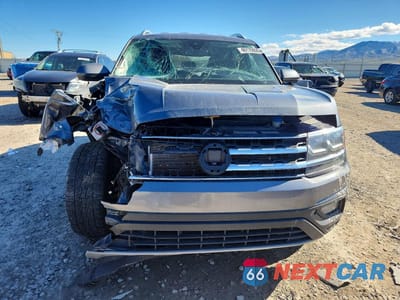 Piąte zdjęcie samochodu w środku: 2019 VOLKSWAGEN ATLAS SE VIN:1V2UR2CA6KC527533 - miniatura