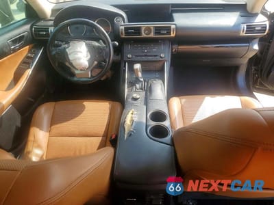 Zdjęcie 8 z 12 samochodu: 2016 LEXUS IS 350 VIN:JTHBE1D27G5023962 - miniatura
