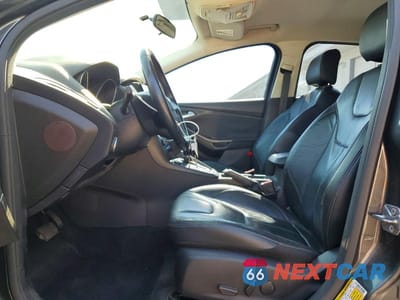Zdjęcie 7 z 12 samochodu: 2016 FORD FOCUS SE VIN:1FADP3K20GL389458 - miniatura