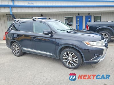 Czwarte zdjęcie samochodu z boku: 2017 MITSUBISHI OUTLANDER SE VIN:JA4AZ3A34HZ029801 - miniatura