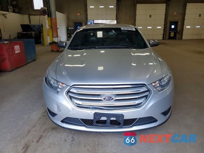 Piąte zdjęcie samochodu w środku: 2013 FORD TAURUS LIMITED VIN:1FAHP2F83DG127982 - miniatura