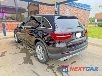 Trzecie zdjęcie samochodu z tyłu: 2018 MERCEDES-BENZ GLC 300 VIN:WDC0G4JB0JV036983 - miniatura