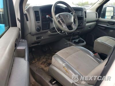 Zdjęcie 8 z 13 samochodu: 2018 NISSAN NV 1500 S VIN:1N6BF0KM2JN802784 - miniatura