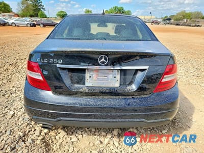 Zdjęcie 6 z 12 samochodu: 2014 MERCEDES-BENZ C 250 VIN:WDDGF4HBXEA966308 - miniatura