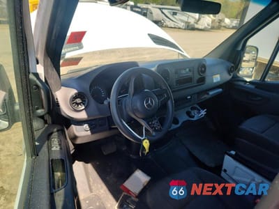 Zdjęcie 8 z 12 samochodu: 2022 MERCEDES BENZ SPRINTER 2500 DELIVERY VAN VIN:W1Y40CHY6NT104474 - miniatura
