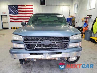 Piąte zdjęcie samochodu w środku: 2007 CHEVROLET SILVERADO K1500 CLASSIC CREW CAB VIN:2GCEK13Z871180018 - miniatura