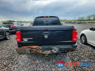 Zdjęcie 6 z 12 samochodu: 2008 DODGE DAKOTA SXT VIN:1D7HW38K18S628843 - miniatura