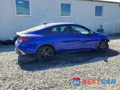 Trzecie zdjęcie samochodu z tyłu: 2026 HYUNDAI ELANTRA SEL SPORT VIN:KMHLM4DG7TU119057 - miniatura