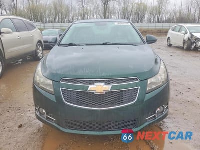 Piąte zdjęcie samochodu w środku: 2014 CHEVROLET CRUZE LT VIN:1G1PC5SB9E7142467 - miniatura
