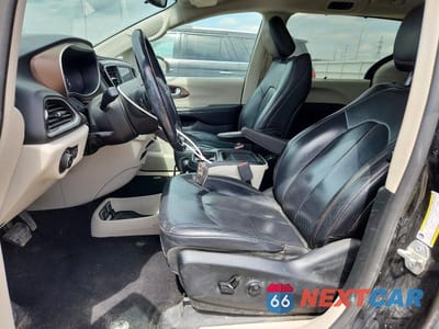 Zdjęcie 7 z 13 samochodu: 2018 CHRYSLER PACIFICA TOURING L VIN:2C4RC1BG3JR124110 - miniatura