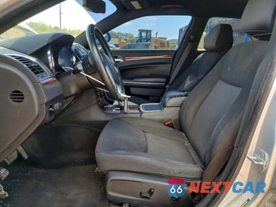 Zdjęcie 7 z 12 samochodu: 2012 CHRYSLER 300 VIN:2C3CCAAGXCH196944 - miniatura