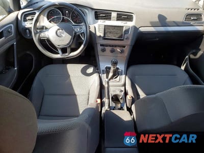 Zdjęcie 8 z 12 samochodu: 2017 VOLKSWAGEN GOLF SPORTWAGEN S VIN:3VWA17AU8HM501400 - miniatura