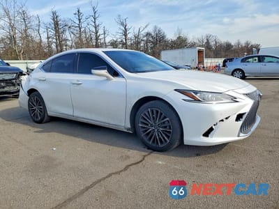 Czwarte zdjęcie samochodu z boku: 2022 LEXUS ES 250 BASE VIN:58AD11D17NU008463 - miniatura