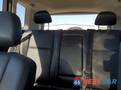 Zdjęcie 10 z 12 samochodu: 2011 MERCEDES-BENZ GLK 350 VIN:WDCGG5GB3BF676550 - miniatura