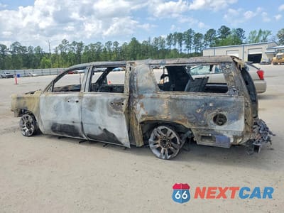 Drugie zdjęcie samochodu z przodu: 2018 CHEVROLET SUBURBAN K1500 LT VIN:1GNSKHKC6JR359690 - miniatura