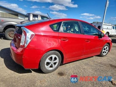 Trzecie zdjęcie samochodu z tyłu: 2012 TOYOTA PRIUS TWO VIN:JTDKN3DU1C5385987 - miniatura