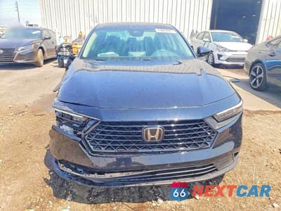 Piąte zdjęcie samochodu w środku: 2025 HONDA ACCORD LX VIN:1HGCY1F21SA091346 - miniatura