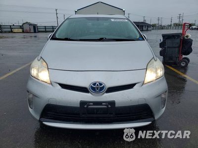 Piąte zdjęcie samochodu w środku: 2013 TOYOTA PRIUS FOUR VIN:JTDKN3DU7D5540592 - miniatura