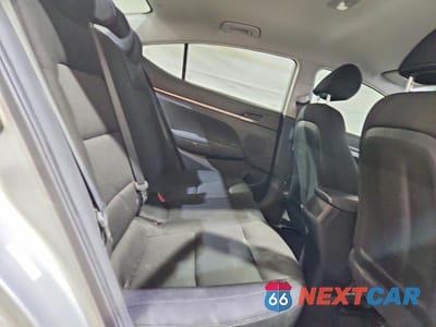 Zdjęcie 10 z 12 samochodu: 2018 HYUNDAI ELANTRA SE VIN:KMHD74LFXJU489467 - miniatura