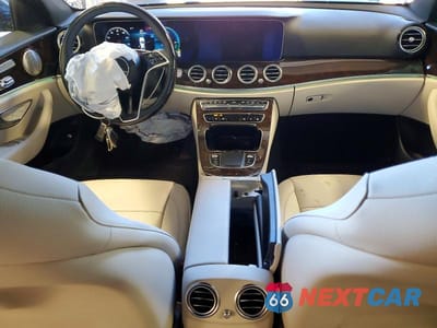 Zdjęcie 8 z 12 samochodu: 2022 MERCEDES-BENZ E 350 4MATIC VIN:W1KZF8EB4NB028366 - miniatura