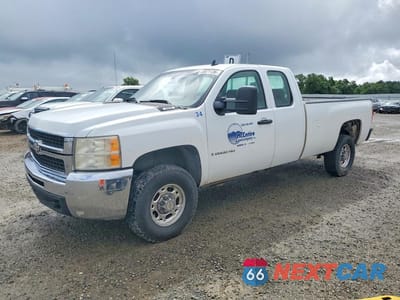 2008 CHEVROLET SILVERADO C2500 HEAVY DUTY 1GCHC29KX8E175364 - główne zdjęcie licytacji z USA - miniatura