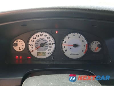Zdjęcie 9 z 13 samochodu: 2001 NISSAN PATHFINDER SE VIN:JN8DR09XX1W568265 - miniatura